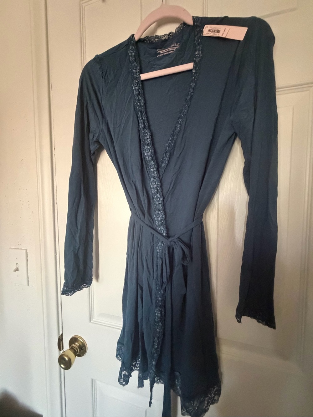 Victoria’s Secret Modal Lace Inset Robe - Picture 6 of 9